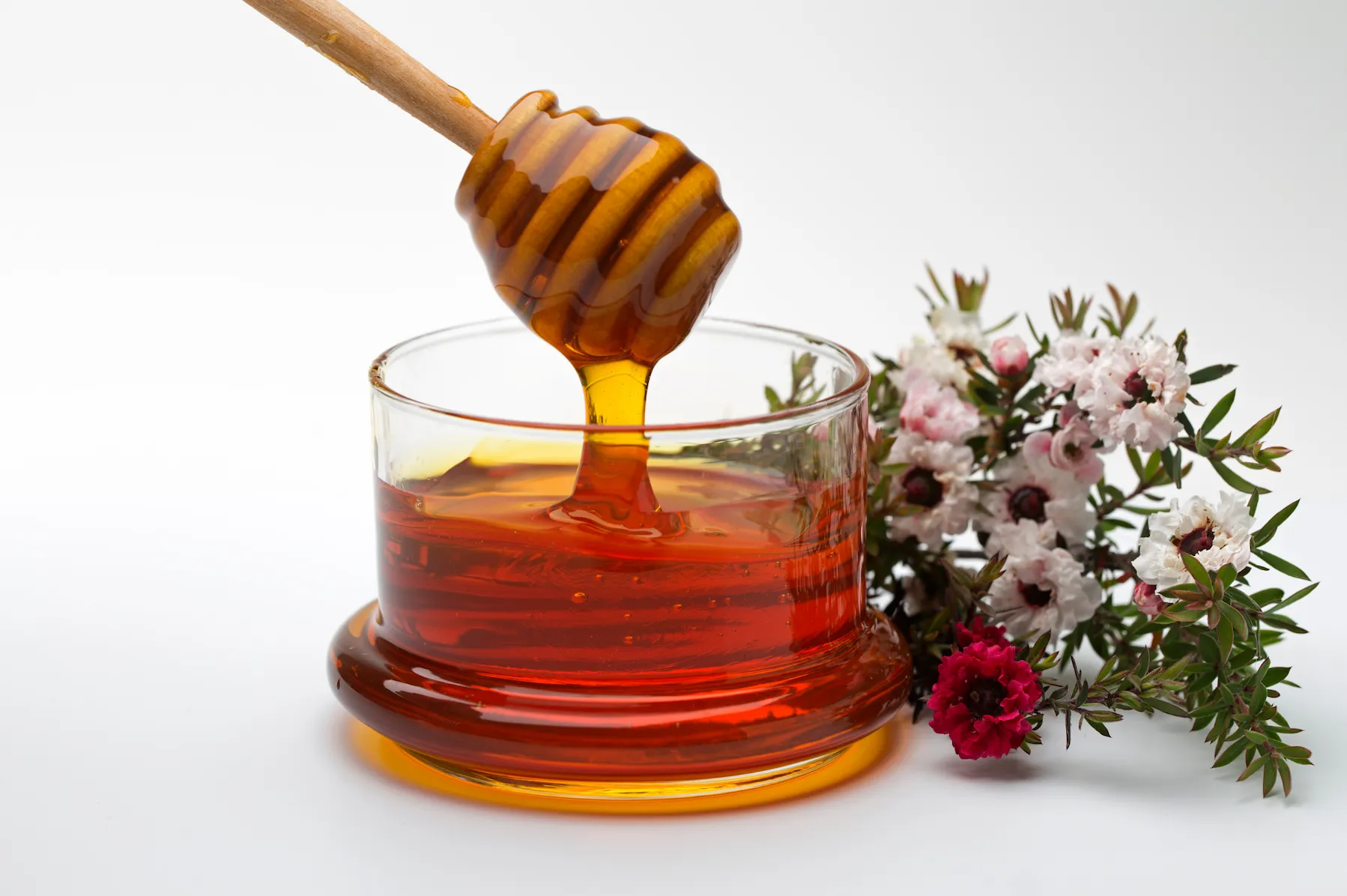 Genuine manuka honey can actually be made into a manuka honey chew, unlike traditional honey. 