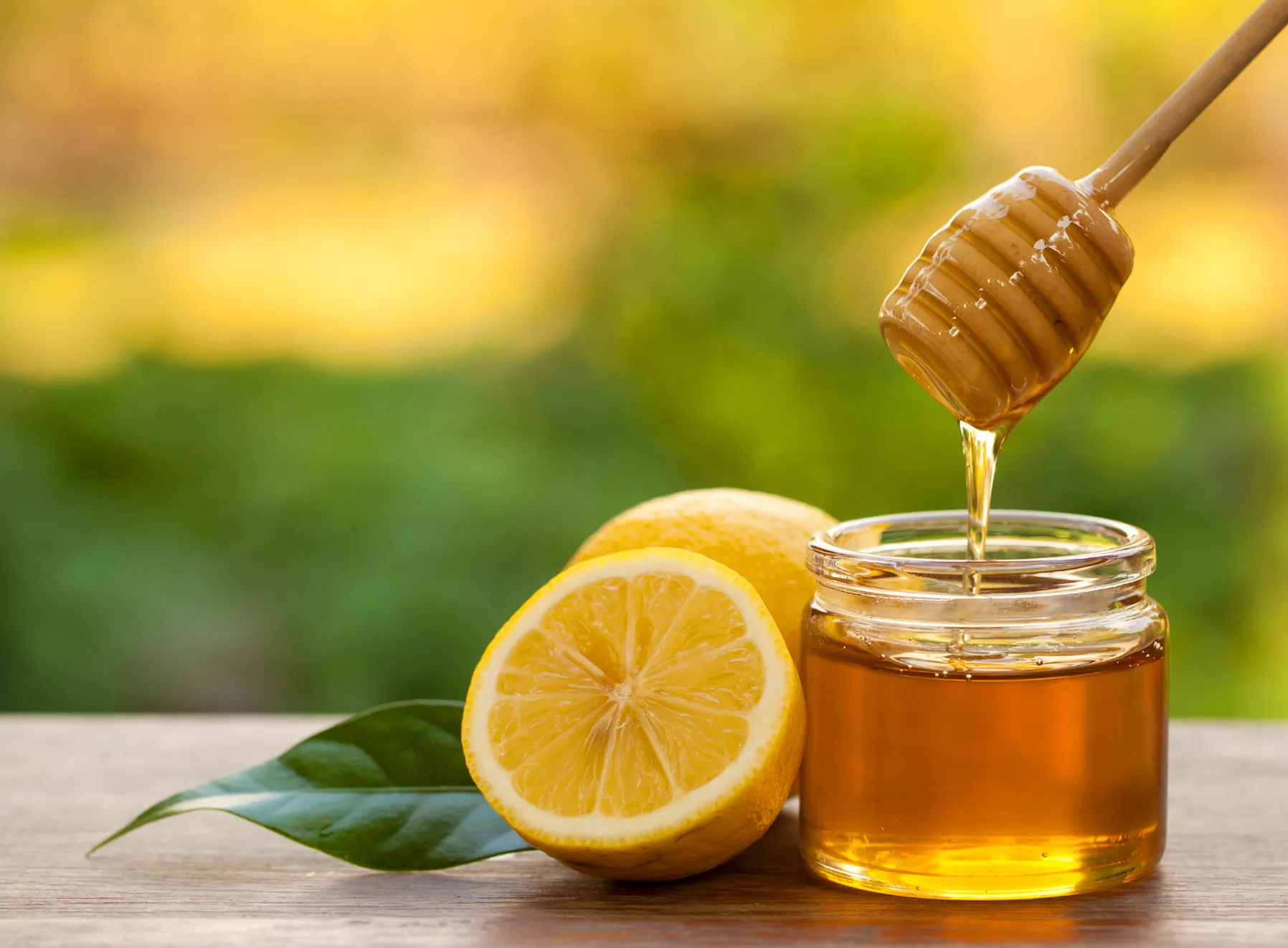 There are so many health benefits of honey as it stops bacterial growth from its antibacterial activity. 
